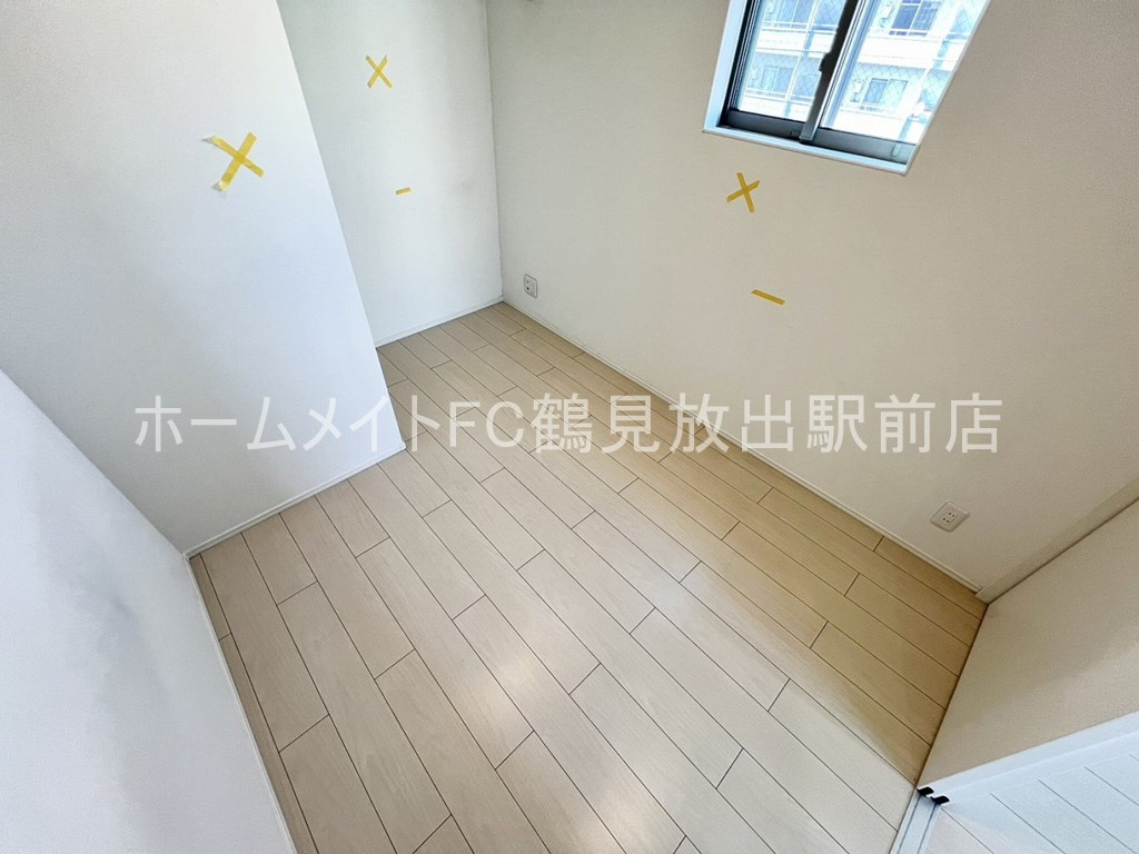東大阪市稲田新町１丁目のアパートの洋室