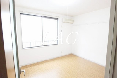 【居間・リビング】 | メゾン・ディアーヌ | 洋室のお部屋です。