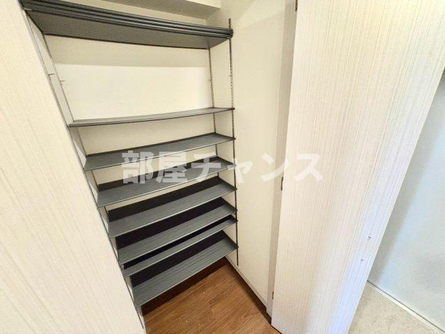 名古屋市中区新栄１丁目の賃貸マンションの収納