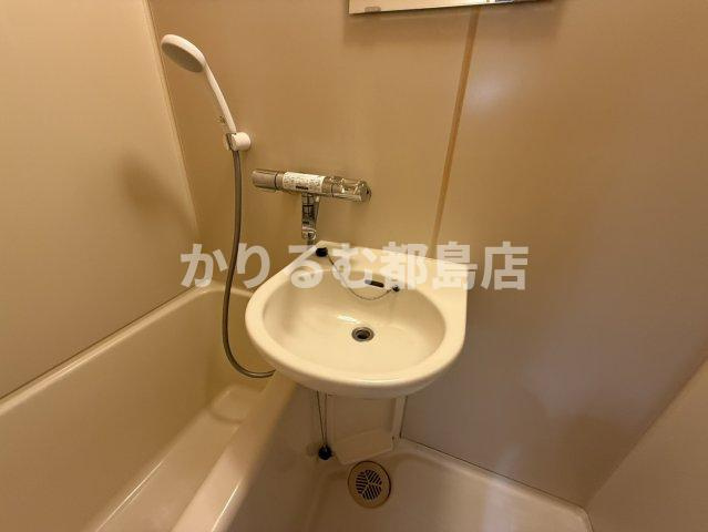 エンブレム都島の洗面所
