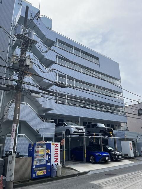横浜市神奈川区台町の賃貸マンションの外観