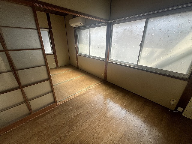 竹島アパートの内装