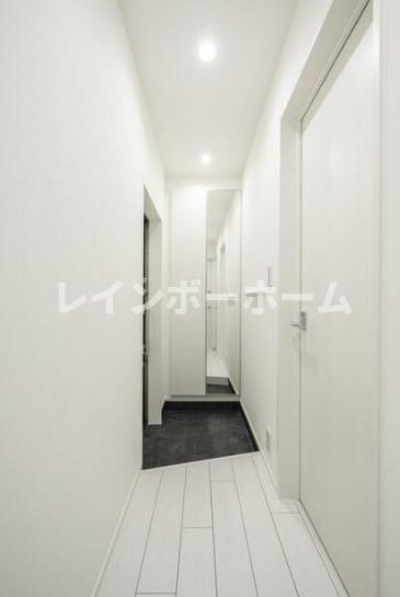 アーベインテラスお花茶屋の玄関