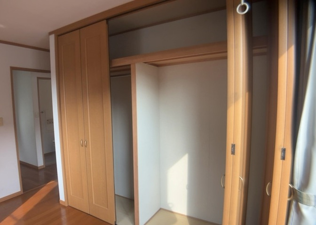 【収納】 | 家族構成や住宅環境によって収納の仕方は十人十色！キッチン、リビング、玄関、寝室など、部屋ごとのいろんな収納を使って自慢のお家にしませんか？物件をご内見する際は、収納の場所や数は事前チェックしましょう！