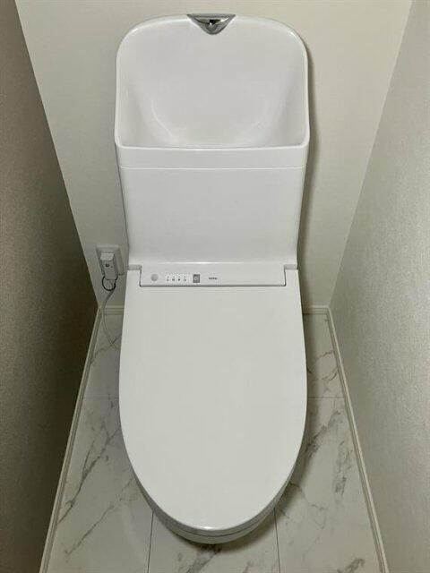 桜2丁目戸建のトイレ