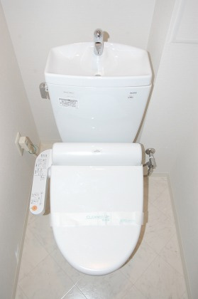 ADWResidence松屋町のトイレ