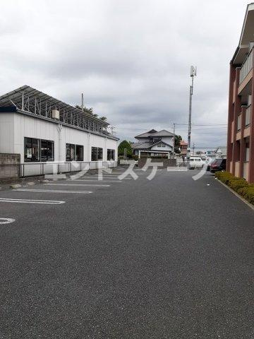 ブリリアンスの駐車場|高崎、前橋のお部屋探しはエンドスケープまで！お客様の理想お聞かせ下さい♪