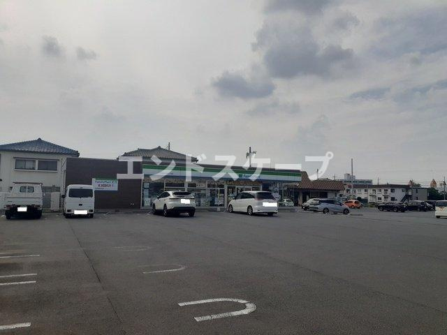 ブリリアンスの周辺|ファミリーマート伊今泉一丁目店まで350m
高崎、前橋のお部屋探しはエンドスケープまで！お客様の理想お聞かせ下さい♪