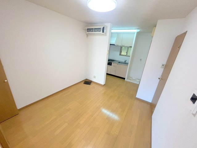 ミーテ江坂の内装