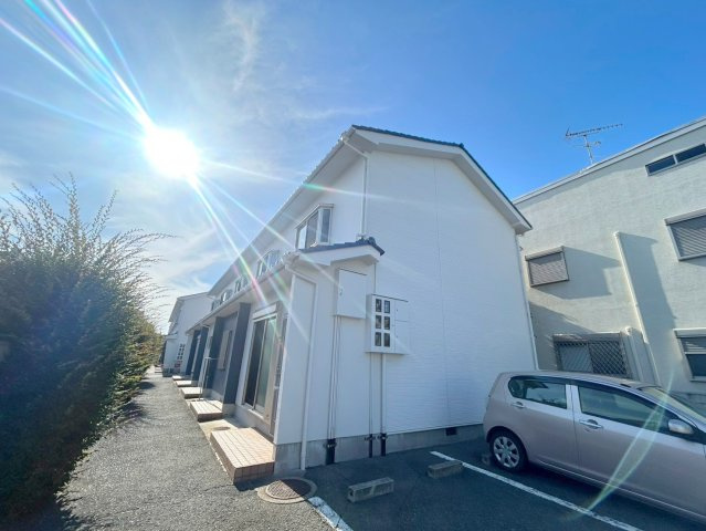 ミーテ江坂の外観