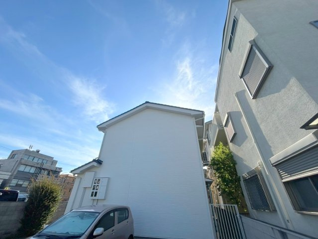 ミーテ江坂の外観