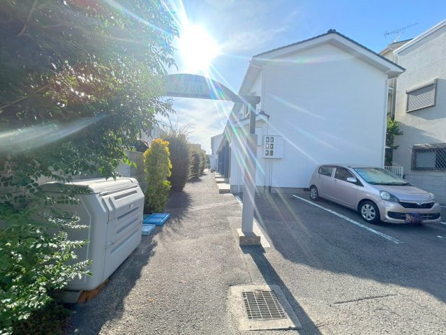 ミーテ江坂のエントランス