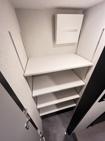 大阪市都島区内代町４丁目の賃貸マンションの玄関