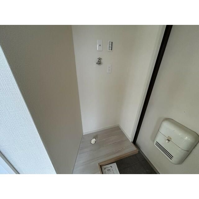 只見ハイツの玄関