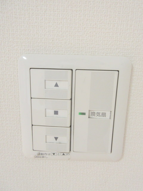 宮城１丁目へーベルハウスのセキュリティ|★電動シャッター★