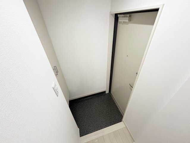 Led矢賀駅前の玄関