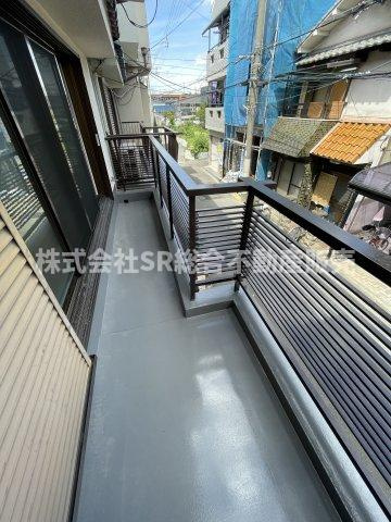 衣摺4丁目中古戸建のバルコニー|陽当たり良好で洗濯物が乾きやすいです！