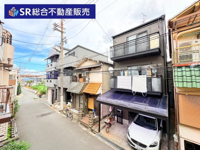 衣摺4丁目中古戸建の収納|たっぷりとした収納スペースです