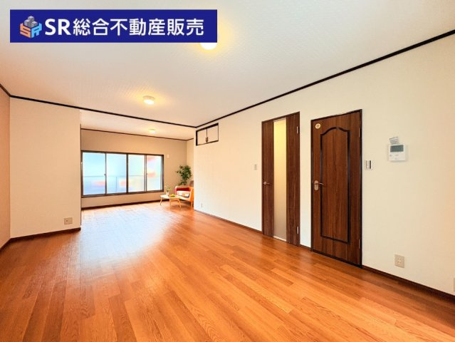衣摺4丁目中古戸建の展望|西側バルコニーは外からの目を気にせずに洗濯物を干せます！