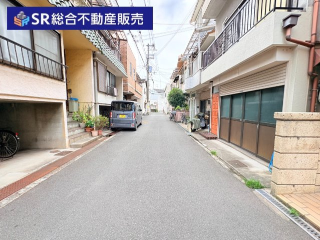 衣摺4丁目中古戸建の前面道路含む現地写真|前面道路含む現地写真です