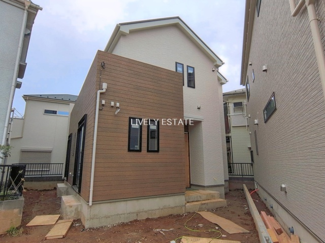 草加市苗塚町 新築分譲住宅 全2棟 A号棟