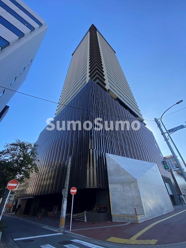 Brillia Tower西新の外観