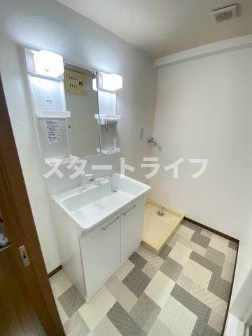 大阪市東淀川区小松２丁目の賃貸マンションの洗面所