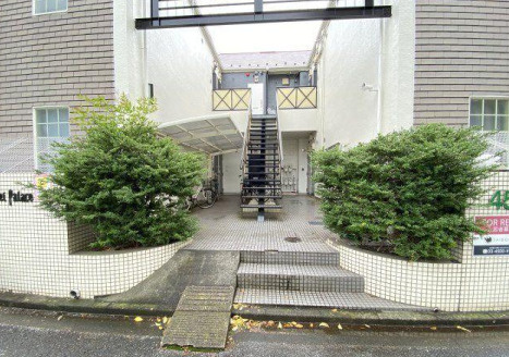 ジュネパレス新松戸第４５のエントランス