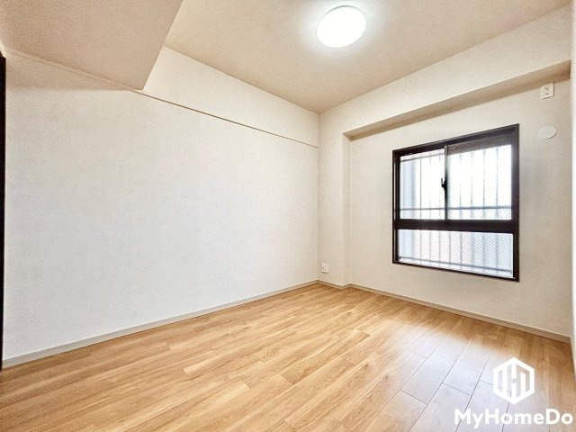 藤和シティコープ春日井駅前の洋室|フローリング仕様で、毎日のお掃除・お手入れもしやすい洋室です。