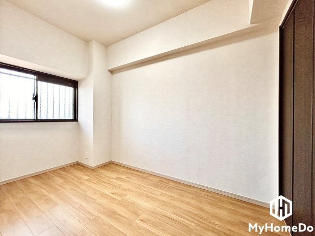 藤和シティコープ春日井駅前の洋室|落ち着いた色合いの洋室で、リラックスした時間を過ごせます。