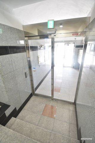 エレーヌ十三　仲介手数料無料のロビー