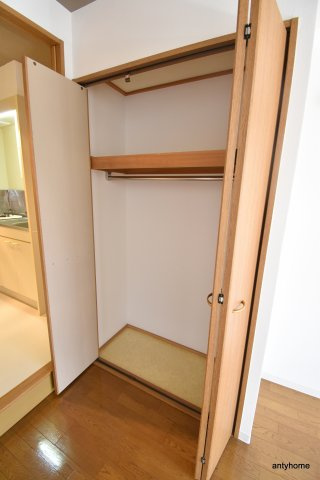 エレーヌ十三　仲介手数料無料の収納