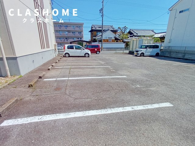 コーポ中根　　刈谷市近郊の賃貸はクラスホーム刈谷店の駐車場