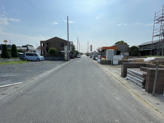 新築戸建・新築建売　大泉町仙石1丁目　南小学校・南中学校の前面道路含む現地写真