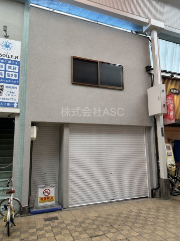 浪花町4店舗の外観