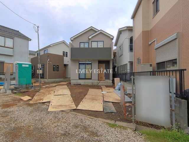 草加市苗塚町 新築分譲住宅 全2棟 B号棟の外観