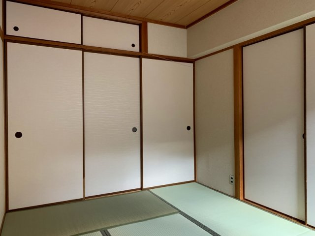服部サンコーポの寝室