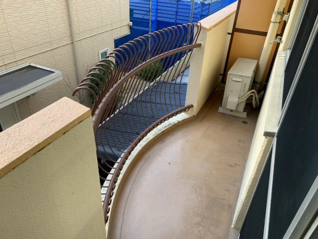 服部サンコーポのバルコニー