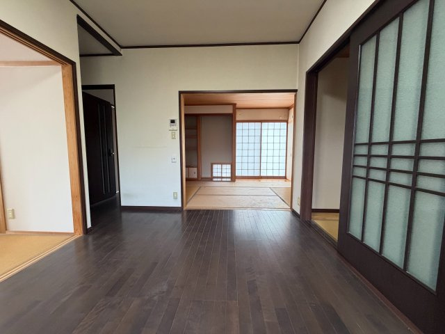 坂元町　中古戸建ての居間・リビング