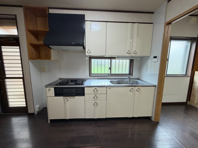 坂元町　中古戸建てのキッチン