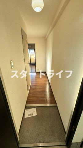 大阪市東淀川区瑞光１丁目の賃貸マンションの玄関