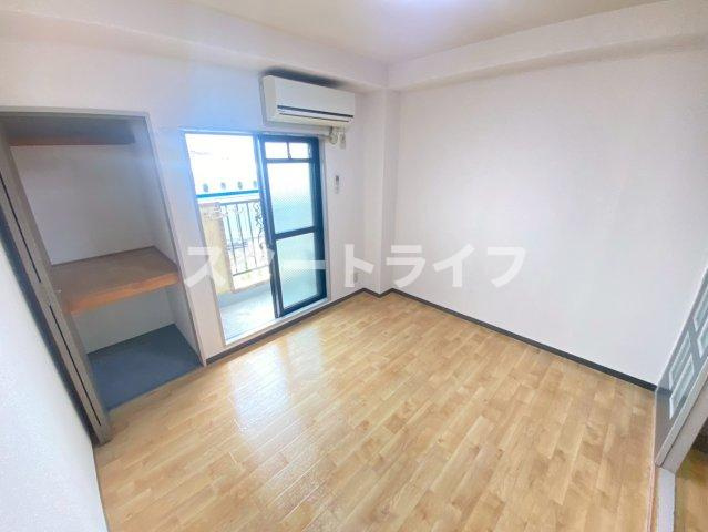 大阪市東淀川区瑞光１丁目の賃貸マンションの居間・リビング