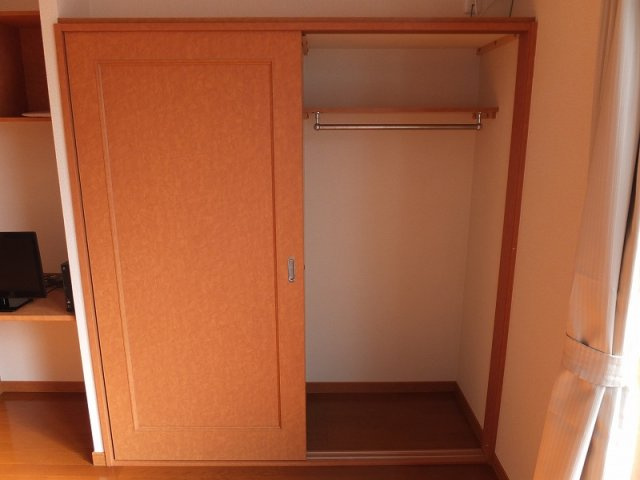 【収納】 | レオパレスクレベール | 備品や設備仕様は号室等により異なります。現地をご確認下さい。