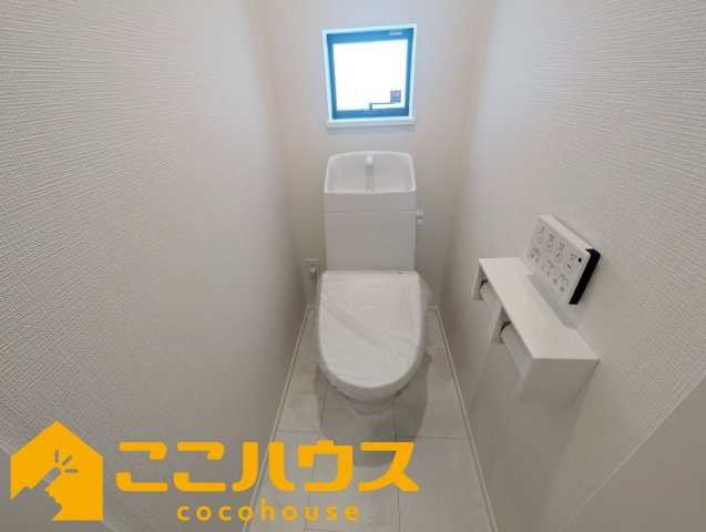 那覇市首里大名町1丁目119番　新築戸建て　全1棟　A号棟のトイレ|【施工例】※同施工の別物件写真