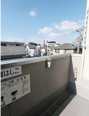 Len fort池袋のバルコニー