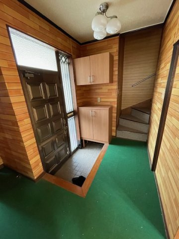つくば市梅ヶ丘戸建ての玄関|ゆったりとした玄関です