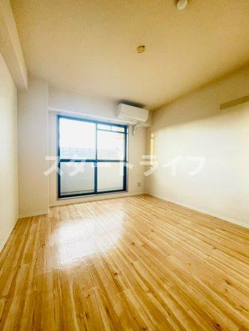 大阪市東淀川区西淡路３丁目の賃貸マンションの居間・リビング