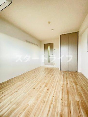 大阪市東淀川区西淡路３丁目の賃貸マンションの寝室