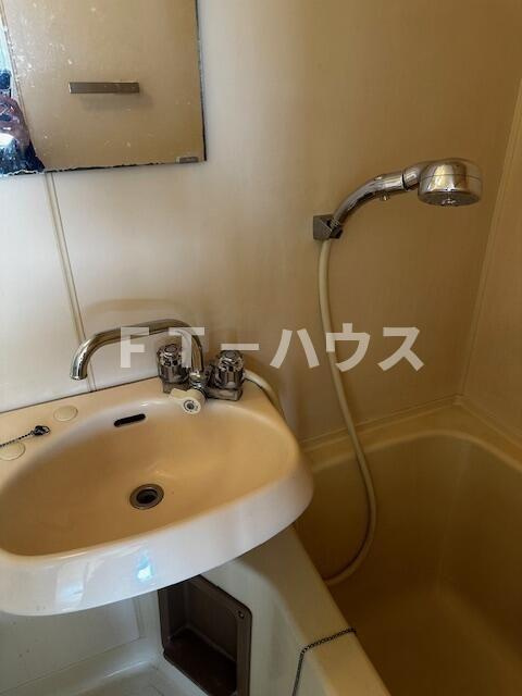ｉＳメゾン西船橋の洗面所