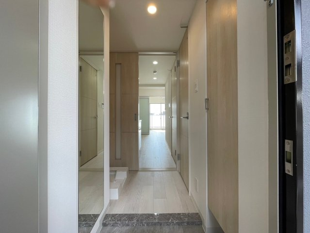 Dimora難波の玄関